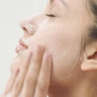gel_moussant_application_visage1